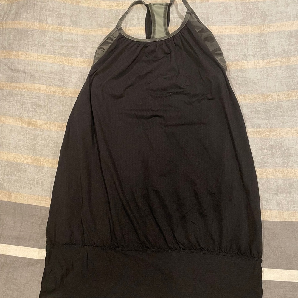 Lululemon yoga/workout shirt